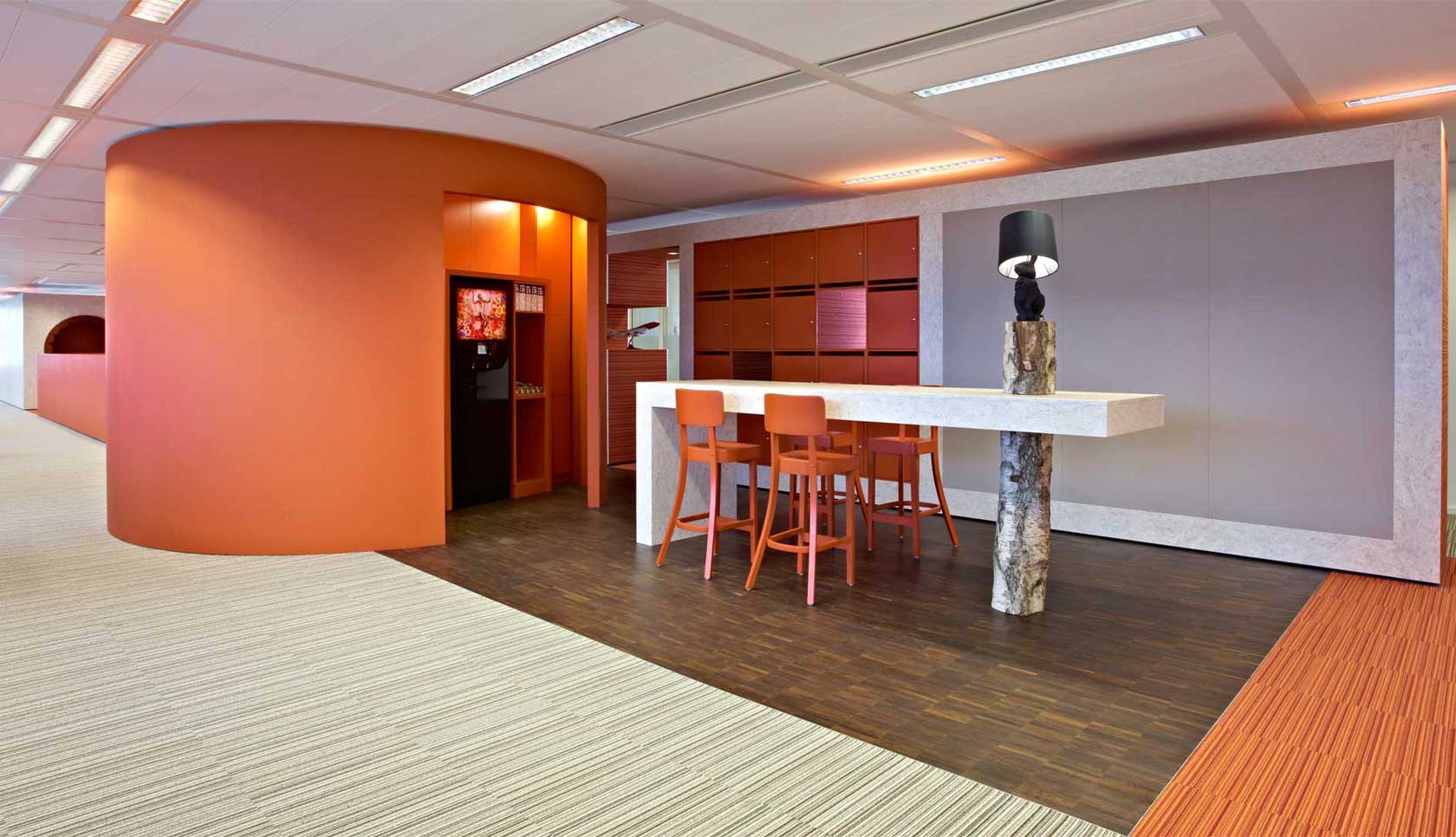 digibastards - webdevelopment - portfolio - Mommers Projectmontage